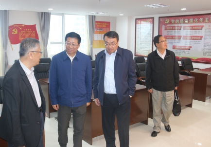 青海省副省長、省國資委黨委書記、主任王黎明，蒞臨省物產(chǎn)集團(tuán)調(diào)研指導(dǎo)工作