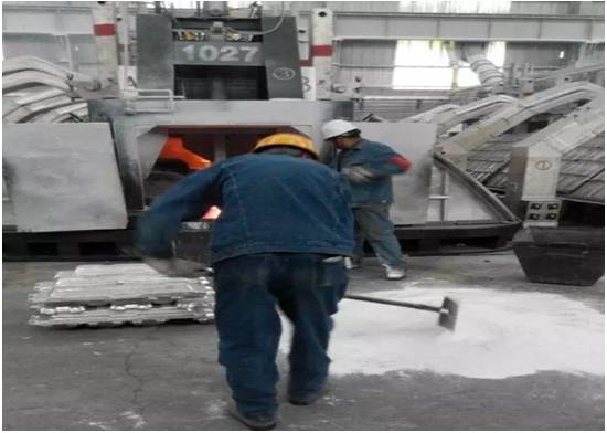 加強(qiáng)法治觀(guān)念、保障安全生產(chǎn)  嚴(yán)抓細(xì)管助推電解鋁安全生產(chǎn)新局面