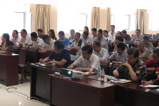 加強(qiáng)業(yè)務(wù)培訓(xùn)，提升工作能力